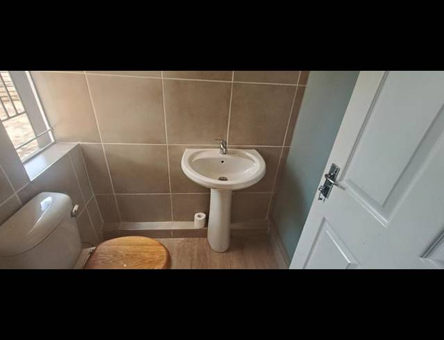 3 BEDROOM HOUSE FOR SALE IN BOOYSENS